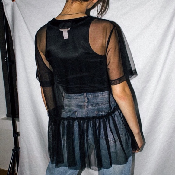 *SOLD* H&M Sheer Top - Picture 7 of 7